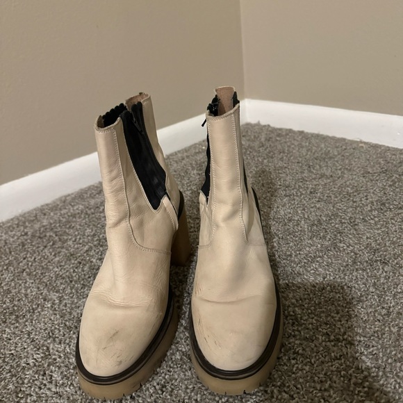 Free People James Chelsea Boot - Picture 2 of 3